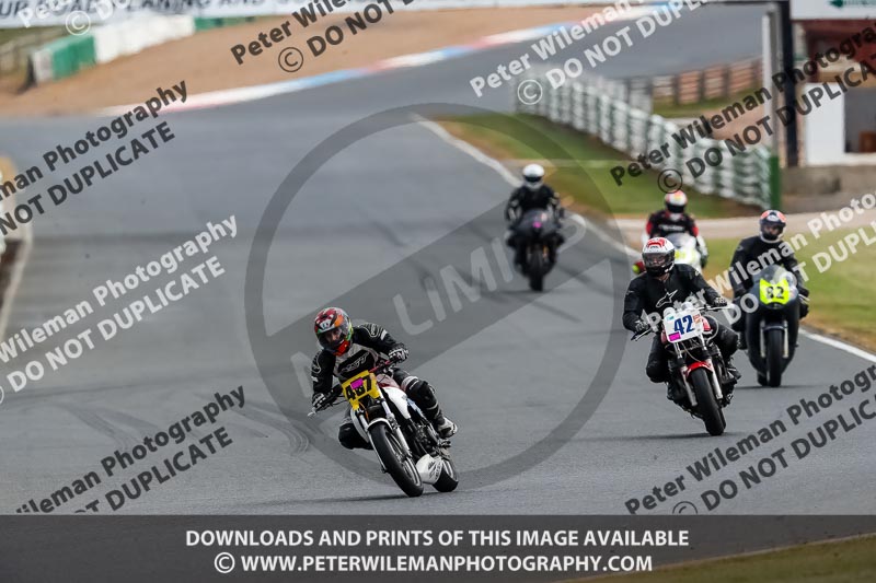 enduro digital images;event digital images;eventdigitalimages;mallory park;mallory park photographs;mallory park trackday;mallory park trackday photographs;no limits trackdays;peter wileman photography;racing digital images;trackday digital images;trackday photos